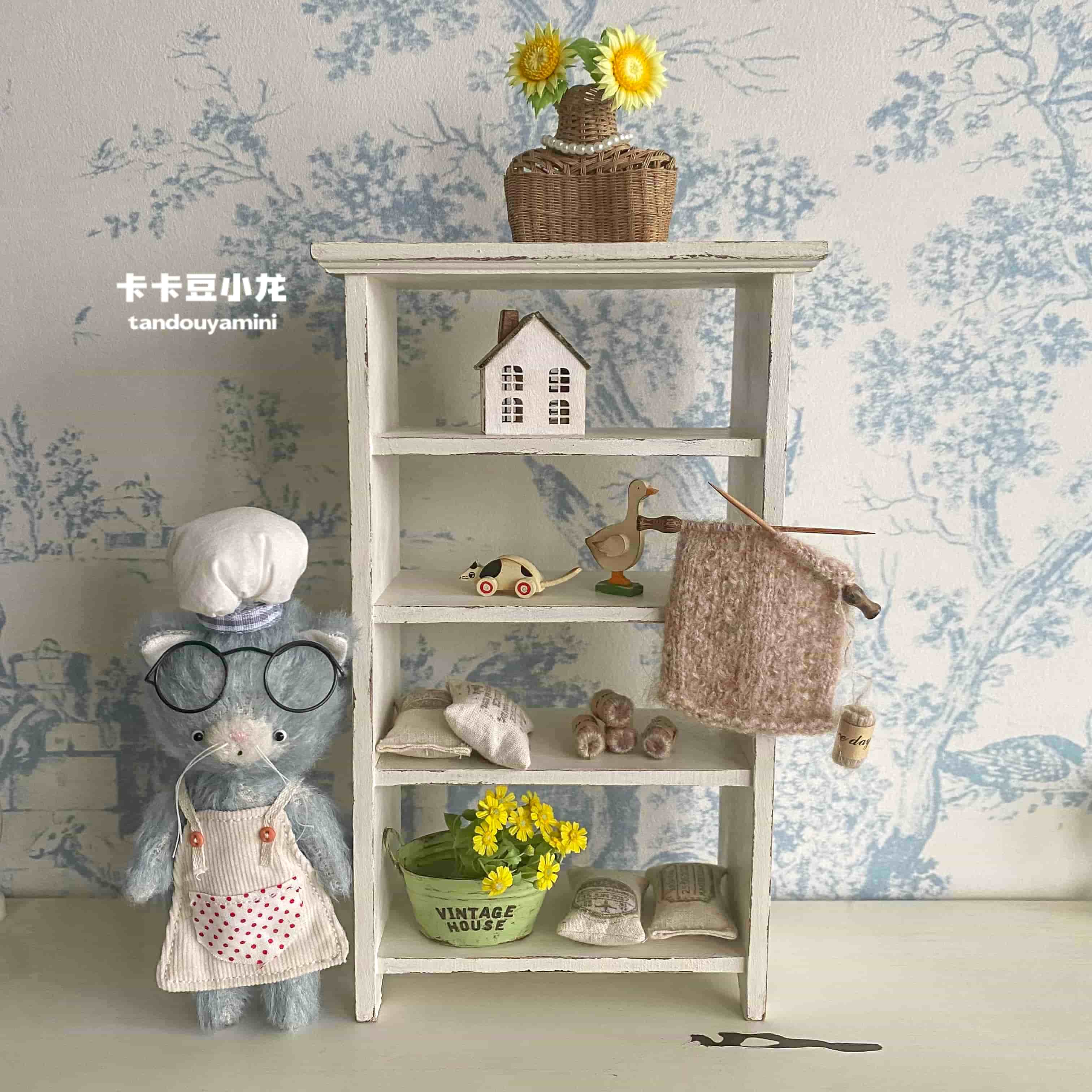 Vintage Home Textiles - 1:6 Ölçekli Oyuncak Ev Mini Model